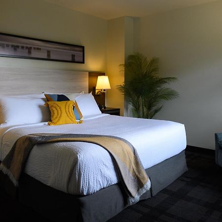 Rodd Miramichi Hotell Exteriör bild