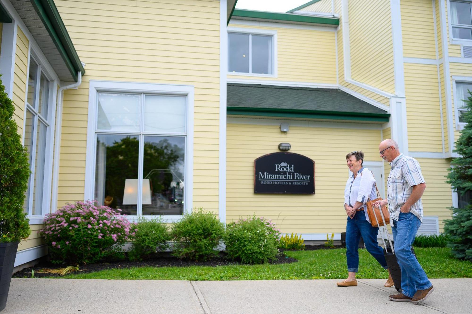 Rodd Miramichi Hotell Exteriör bild