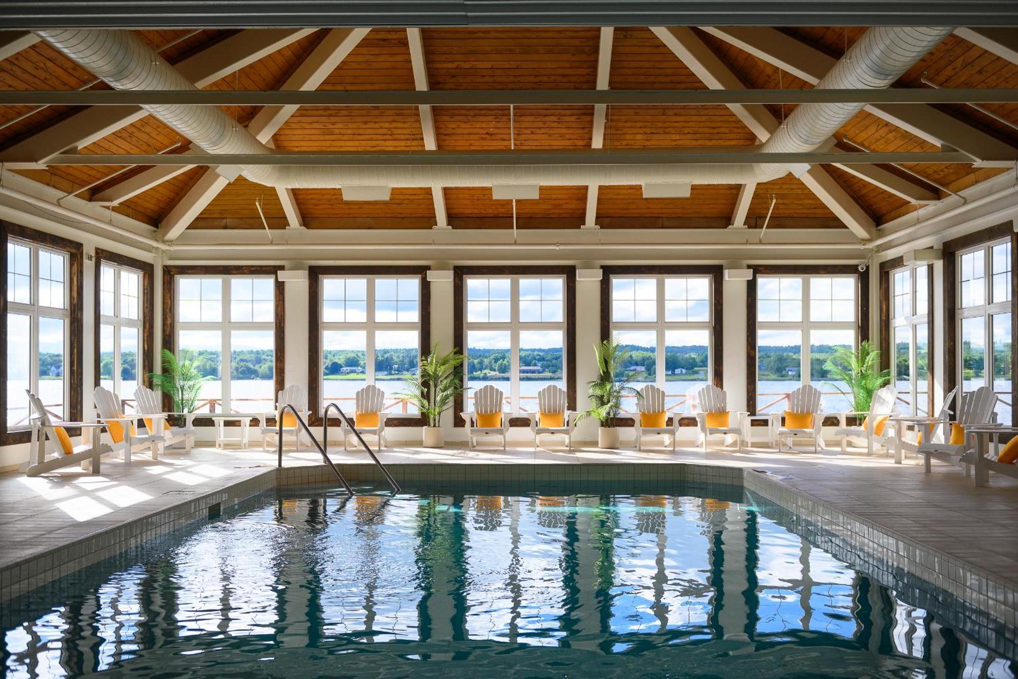 Rodd Miramichi Hotell Exteriör bild