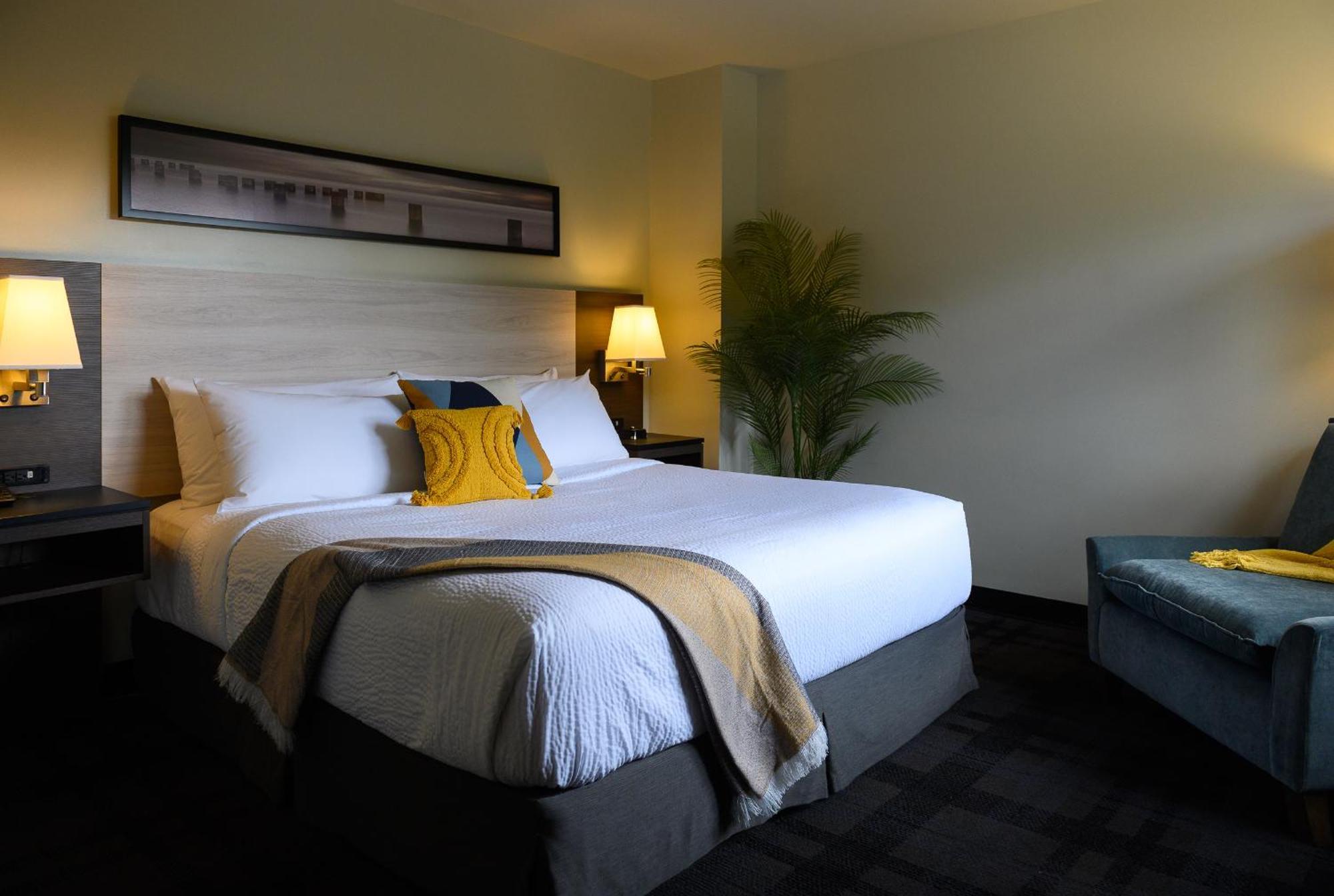 Rodd Miramichi Hotell Exteriör bild