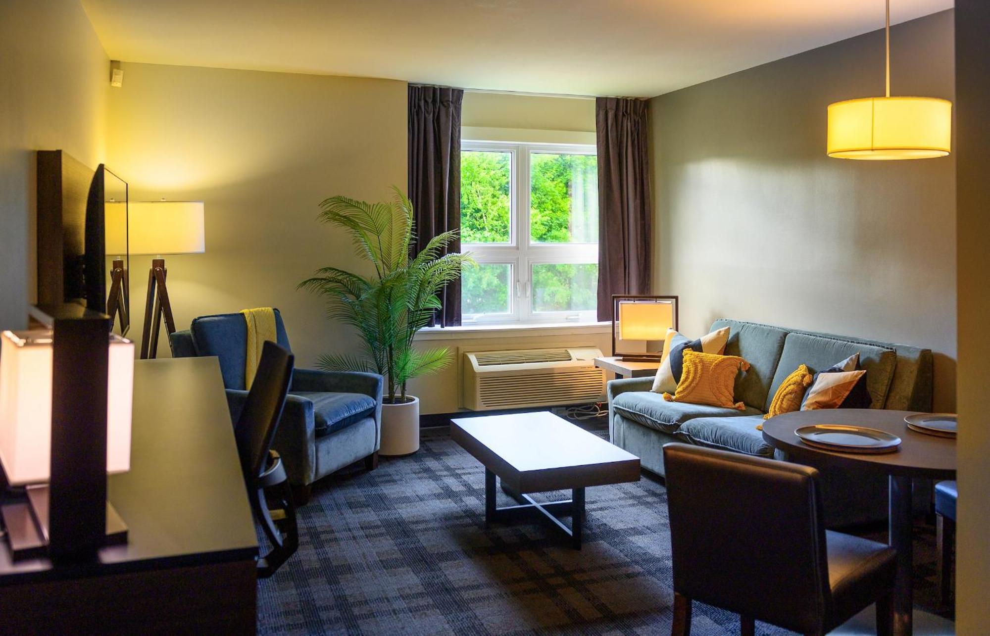 Rodd Miramichi Hotell Exteriör bild